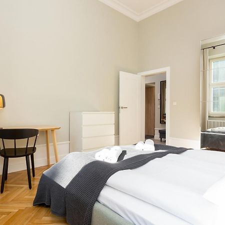 Apartment Warsaw Boduena By Renters Prestige المظهر الخارجي الصورة