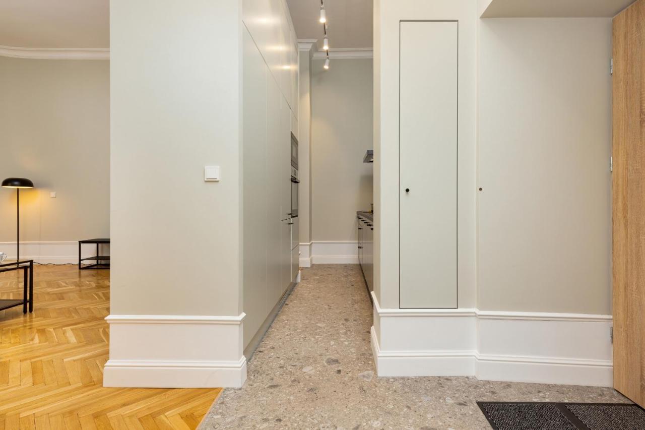 Apartment Warsaw Boduena By Renters Prestige المظهر الخارجي الصورة